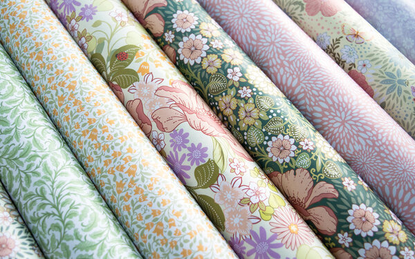 Craft Consortium Spring Gardens 6x6 Inch Paper Pad (CCDPAD002B) Craft Consortium Spring Gardens 6x6 Inch Paper Pad (CCDPAD002B)