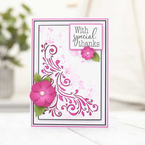 Crafter's Companion Large Flourish Corner Dies Swirling Flourish (CC-MD-ELE-SWIFL) (DISCONTINUED) Crafter's Companion Large Flourish Corner Dies Swirling Flourish (CC-MD-ELE-SWIFL) (DISCONTINUED)