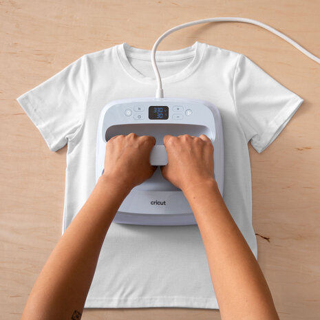 Cricut Printable Iron-On for Light Fabrics A4 (5pcs) (2010393)