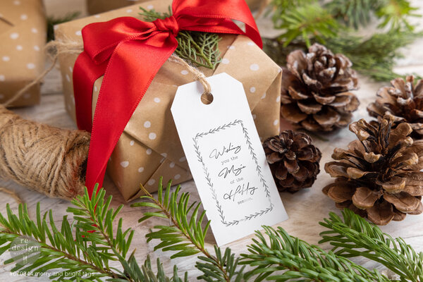 Re-Design with Prima Christmas Chipboard Tags (670320) Re-Design with Prima Christmas Chipboard Tags (670320)
