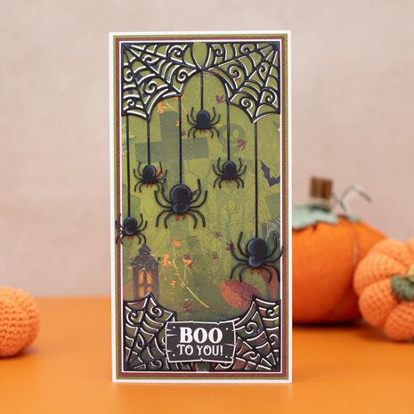 Crafter's Companion Vintage Halloween Metal Die Corner Web and Spiders (VHAL-MD-WSPI) Crafter's Companion Vintage Halloween Metal Die Corner Web and Spiders (VHAL-MD-WSPI)