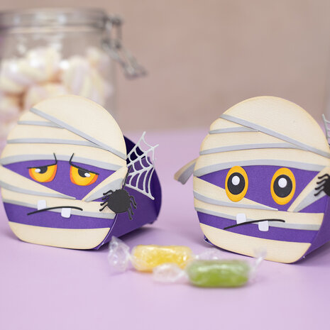 Crafter's Companion Halloween Character Boxes Stencil & Dies Fright Night Treat Boxes (CC-STEN-MD-DIM-FNTB) Crafter's Companion Halloween Character Boxes Stencil & Dies Fright Night Treat Boxes (CC-STEN-MD-DIM-FNTB)