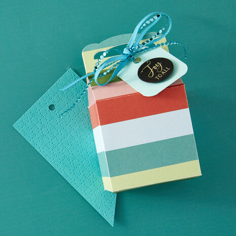 Spellbinders Ribbon Box Etched Dies (S6-240) Spellbinders Ribbon Box Etched Dies (S6-240)