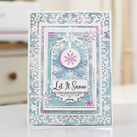 Crafter's Companion Frame Create a Card Dies Sparkling Snowflake (CC-MD-CAD-SPSN) Crafter's Companion Frame Create a Card Dies Sparkling Snowflake (CC-MD-CAD-SPSN)