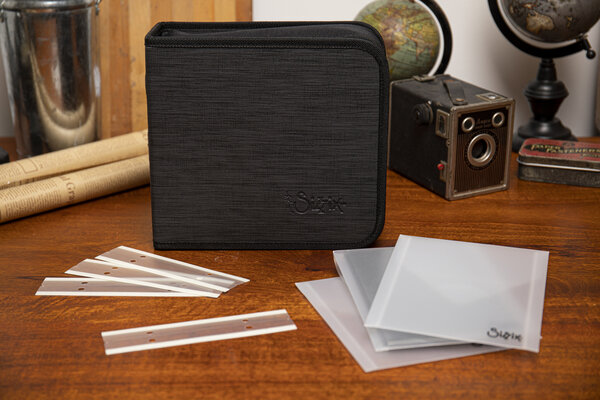 Sizzix Storage Binder 8x8 3/4 Inch - Black by Tim Holtz (665248)