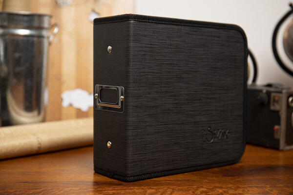 Sizzix Storage Binder 8x8 3/4 Inch - Black by Tim Holtz (665248)
