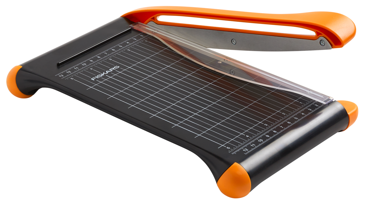 Fiskars Guillotine Bypass A5 Recycled (1077982) Fiskars Guillotine Bypass A5 Recycled (1077982)