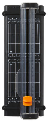 Fiskars Paper Trimmer SureCut A5 Recycled (1077983) Fiskars Paper Trimmer SureCut A5 Recycled (1077983)
