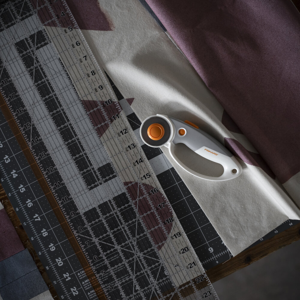 Fiskars Loop Rotary Cutter Ø45mm SoftGrip Titanium (1066047)