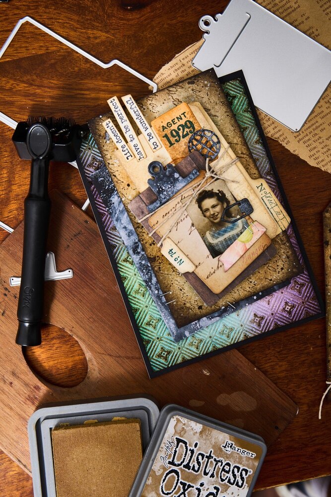 Sizzix Multi-Level Textured Impressions by Tim Holtz Vault Diamonds (666867) Sizzix Multi-Level Textured Impressions by Tim Holtz Vault Diamonds (666867)