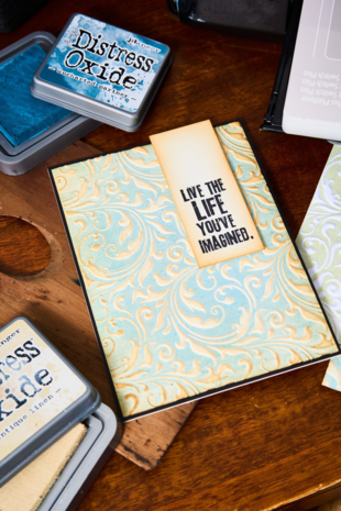 Sizzix Multi-Level Textured Impressions by Tim Holtz Vault Flourish (666868) Sizzix Multi-Level Textured Impressions by Tim Holtz Vault Flourish (666868)