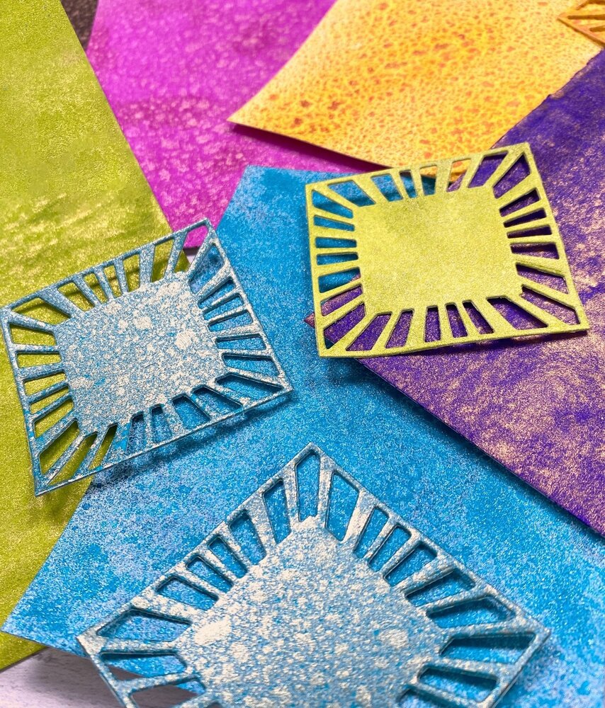 Hero Arts Fuchsia + Gold Two-Tone Metallic Spray (WM200) Hero Arts Fuchsia + Gold Two-Tone Metallic Spray (WM200)