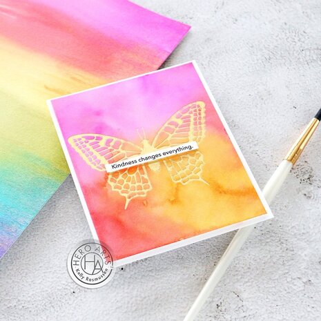 Hero Arts Naples Yellow Reactive Glitz Ink (AF532)