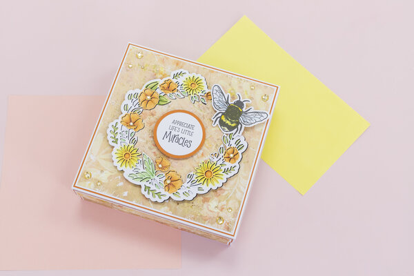 Crafter's Companion Flora & Fauna Metal Die - Flora & Fauna Bugs (NG-FF-MD-FLFB)