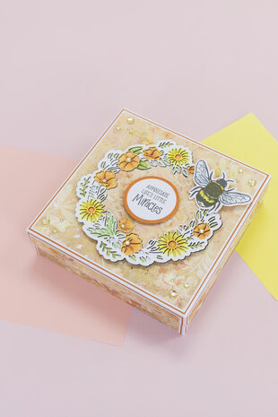 Crafter's Companion Flora & Fauna Metal Die - Flora & Fauna Bugs (NG-FF-MD-FLFB)