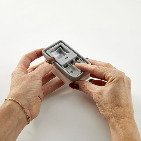 Spellbinders Punch 1 Inch Square (T-081) Spellbinders Punch 1 Inch Square (T-081)