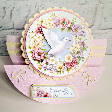 Katy Sue Designs Dove with Flowers 3D Die-Cut Decoupage (3pcs) (11-DCD727)