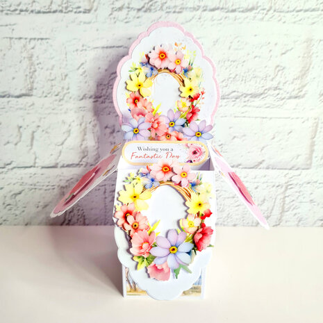 Katy Sue Designs Floral Basket & Wreath 3D Die-Cut Decoupage (3pcs) (11-DCD707)