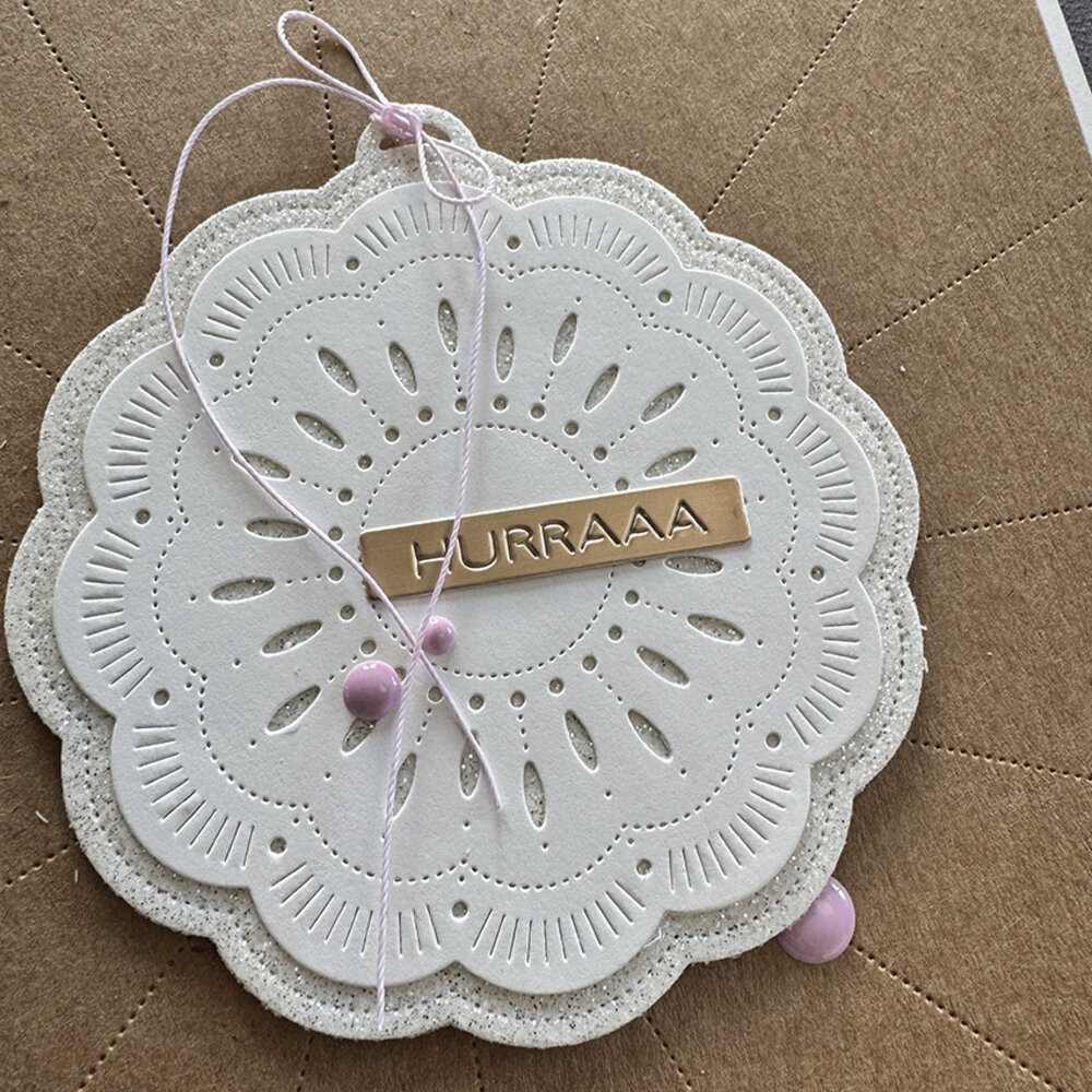 Simple and Basic Doily on a Tag Dies (SBD549)
