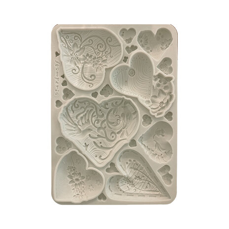 Stamperia Alice in Christmas A5 Silicon Mould Simple Hearts (KACMA562)