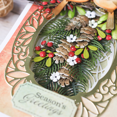 Elizabeth Craft Designs Festive Holly Die Winter Greenery (2270)