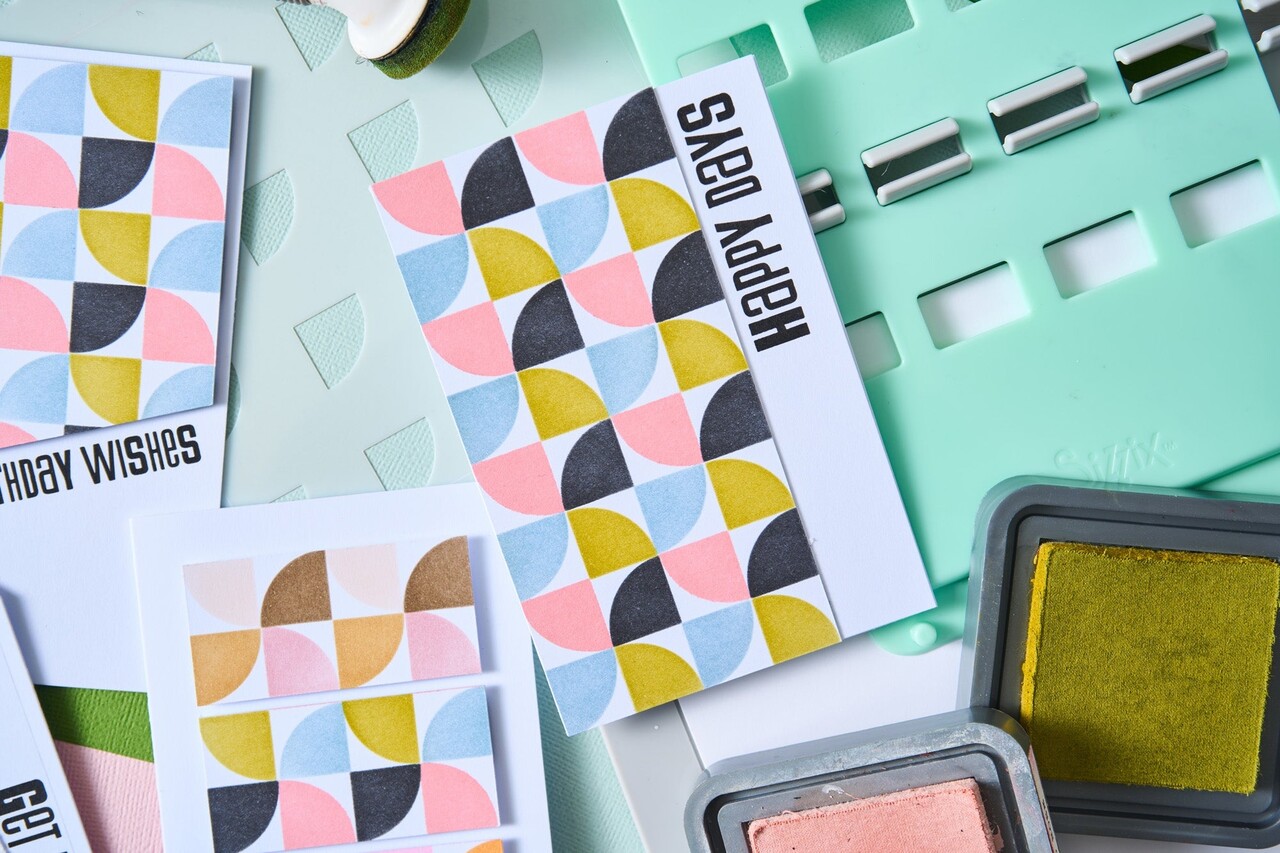 Sizzix Candy Kitsch Rotating Stencils (1pcs) (666982) Sizzix Candy Kitsch Rotating Stencils (1pcs) (666982)