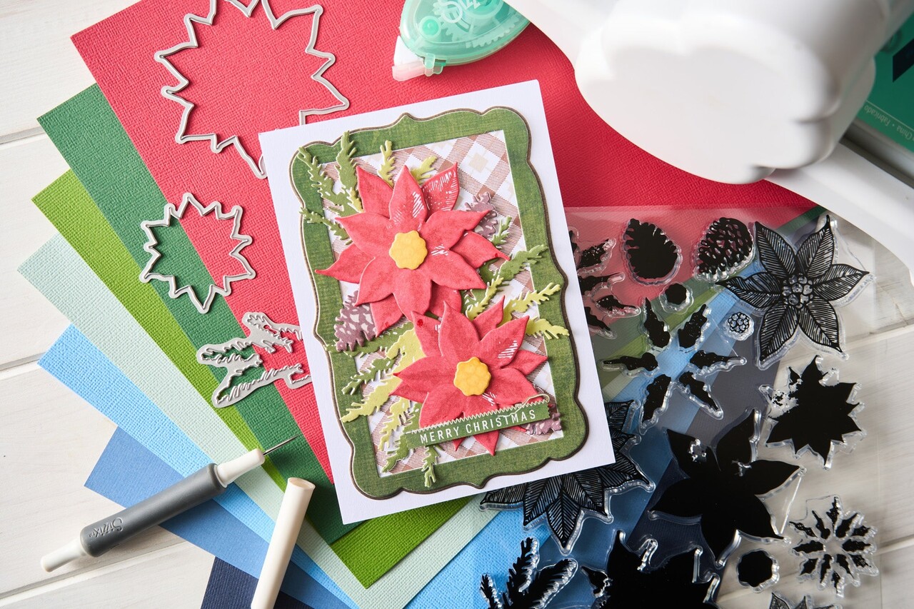 Sizzix Framelits Die w/Stamps by 49 and Market Poinsettia Trio (10+16pcs) (667015) Sizzix Framelits Die w/Stamps by 49 and Market Poinsettia Trio (10+16pcs) (667015)