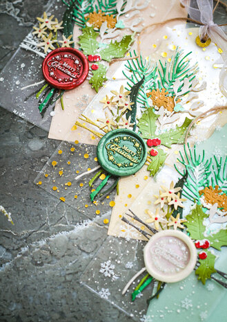 Studio Light Snowflakes Gold Christmas Acetate Sheet (SL-ES-ACS16) Studio Light Snowflakes Gold Christmas Acetate Sheet (SL-ES-ACS16)