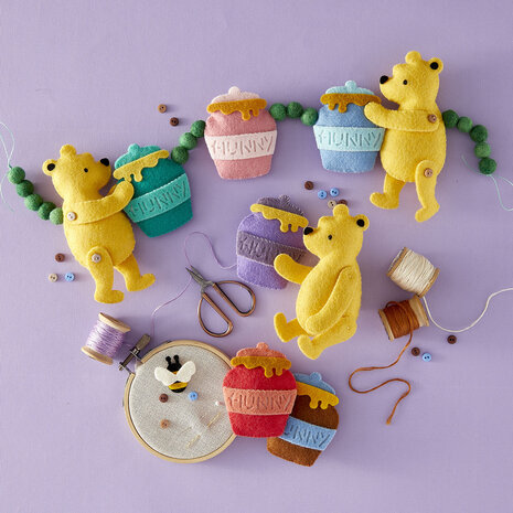 Spellbinders Stitched Classic Pooh Etched Dies (S6-263) Spellbinders Stitched Classic Pooh Etched Dies (S6-263)