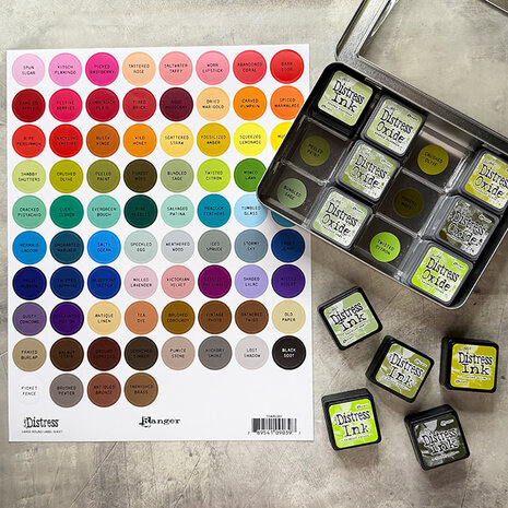 Ranger Tim Holtz Distress Large Round Label Sheet Black (TDA90397) Ranger Tim Holtz Distress Large Round Label Sheet Black (TDA90397)