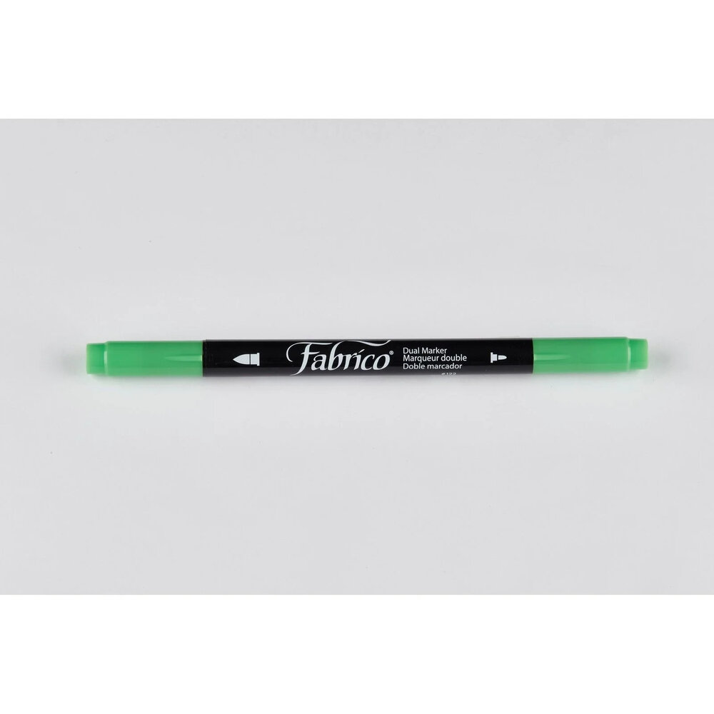 Tsukineko VersaCraft Fabrico Marker Spring Green (FAM-122) Tsukineko VersaCraft Fabrico Marker Spring Green (FAM-122)