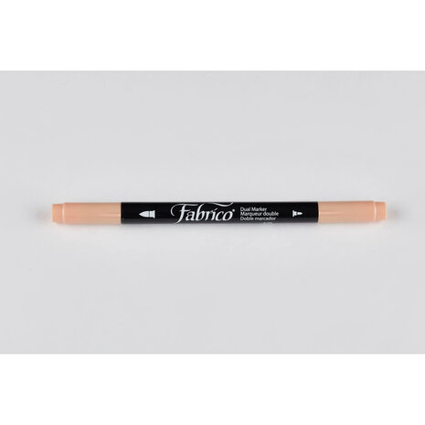 Tsukineko VersaCraft Fabrico Marker Apricot (FAM-132) Tsukineko VersaCraft Fabrico Marker Apricot (FAM-132)