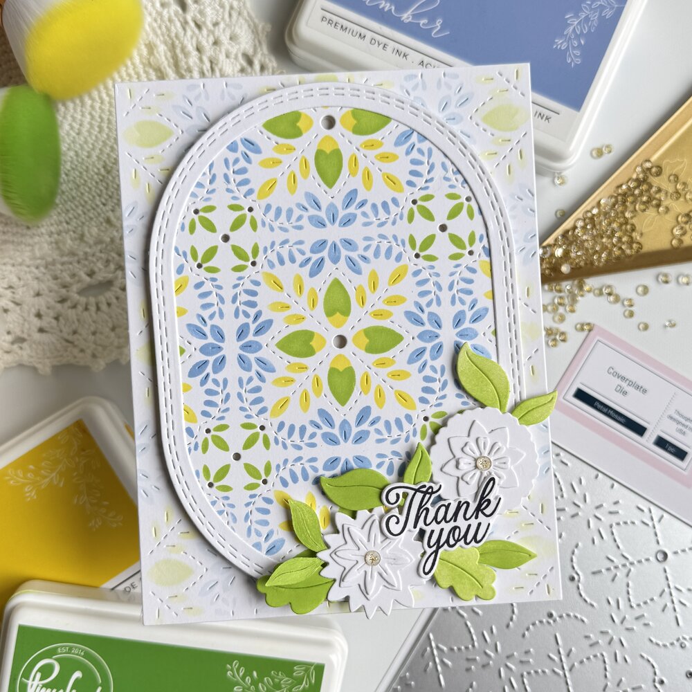 Pinkfresh Studio Artful Foundations Stencil Petal Mosaic (309725)