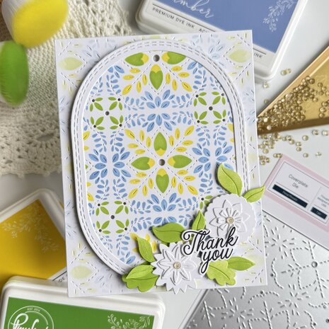 Pinkfresh Studio Artful Foundations Stencil Petal Mosaic (309725)