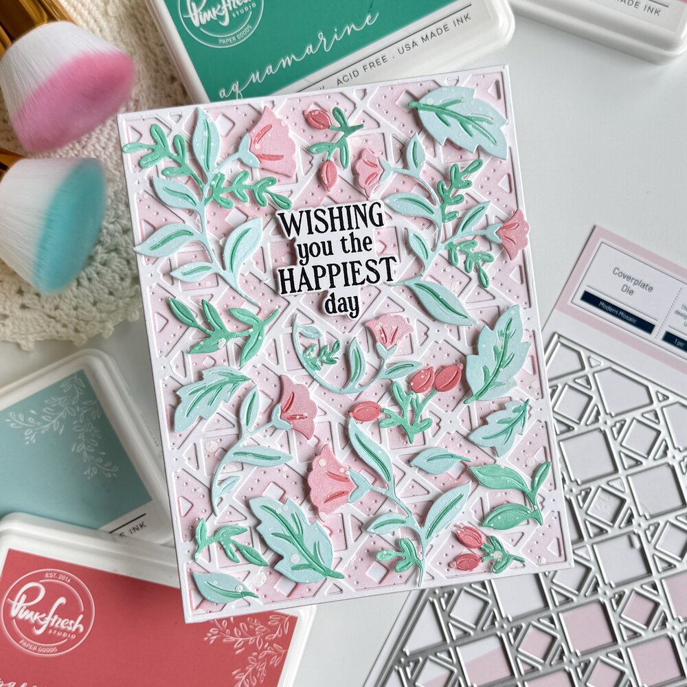 Pinkfresh Studio Artful Foundations Stencil Wild Meadow Wreath (311025)