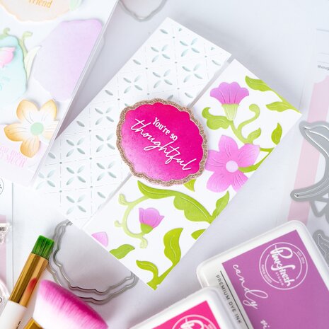 Pinkfresh Studio Homespun with Heart Stencil Trailing Grace (312125)