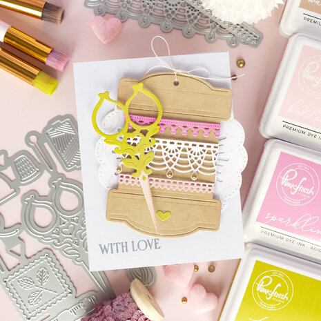 Pinkfresh Studio Homespun with Heart Die The Stitch Edit Heritage Lace (313325)