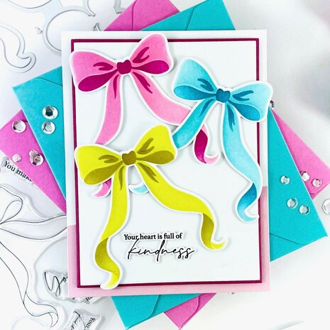 Pinkfresh Studio The Couture Edit Stencil Elegant Essence (314126) Pinkfresh Studio The Couture Edit Stencil Elegant Essence (314126)