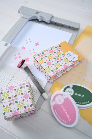 Sizzix Mini Layered Stencils Print & Pattern Patchework Tile (4pcs) by Catherine Pooler (667119)