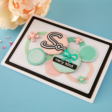 Spellbinders Summertime Etched Dies Ripped Edge Circles by Lisa Horton (S4-1511) Spellbinders Summertime Etched Dies Ripped Edge Circles by Lisa Horton (S4-1511)
