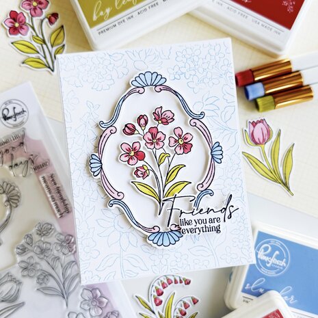 Pinkfresh Studio Sunlit Manor Press Plate Blossom Medallion by Inna Moreva (324126) Pinkfresh Studio Sunlit Manor Press Plate Blossom Medallion by Inna Moreva (324126)