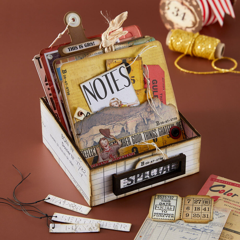 Spellbinders Turn the Page CardLab Box by Esther Glas (T-110) Spellbinders Turn the Page CardLab Box by Esther Glas (T-110)