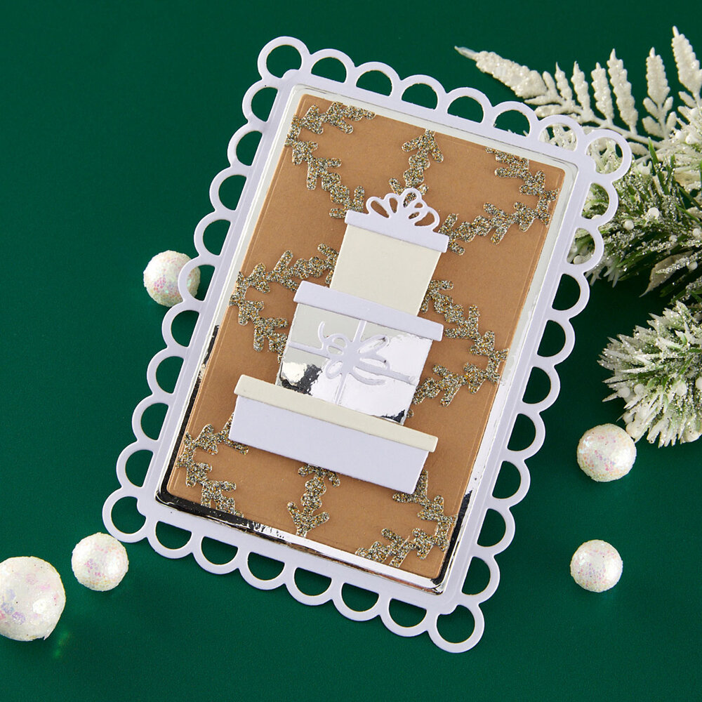 Spellbinders Snowflake Kisses Etched Dies Gift Boxes and Bags by Lisa Horton (S4-1553) Spellbinders Snowflake Kisses Etched Dies Gift Boxes and Bags by Lisa Horton (S4-1553)
