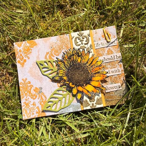IndigoBlu Blooming Sunflower A6 Red Rubber Stamp (IND1540)