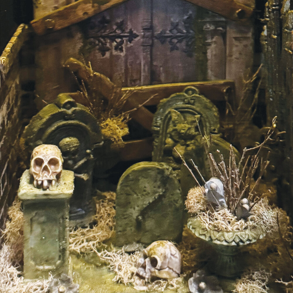 Idea-ology Tim Holtz Halloween Conservatory (TH94395) Idea-ology Tim Holtz Halloween Conservatory (TH94395)