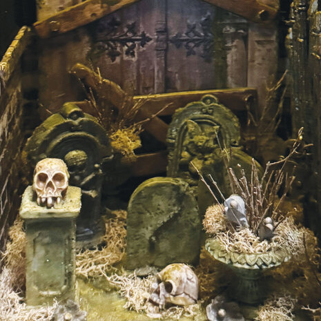 Idea-ology Tim Holtz Halloween Conservatory (TH94395) Idea-ology Tim Holtz Halloween Conservatory (TH94395)