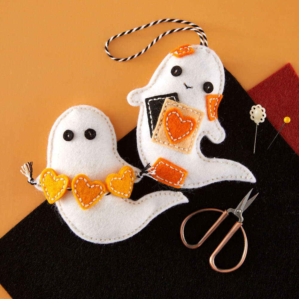 Spellbinders Halloween Felt Stitch & Create Felt Etched Dies Patchwork Boo by Nichol Spohr (S5-773) Spellbinders Halloween Felt Stitch & Create Felt Etched Dies Patchwork Boo by Nichol Spohr (S5-773)