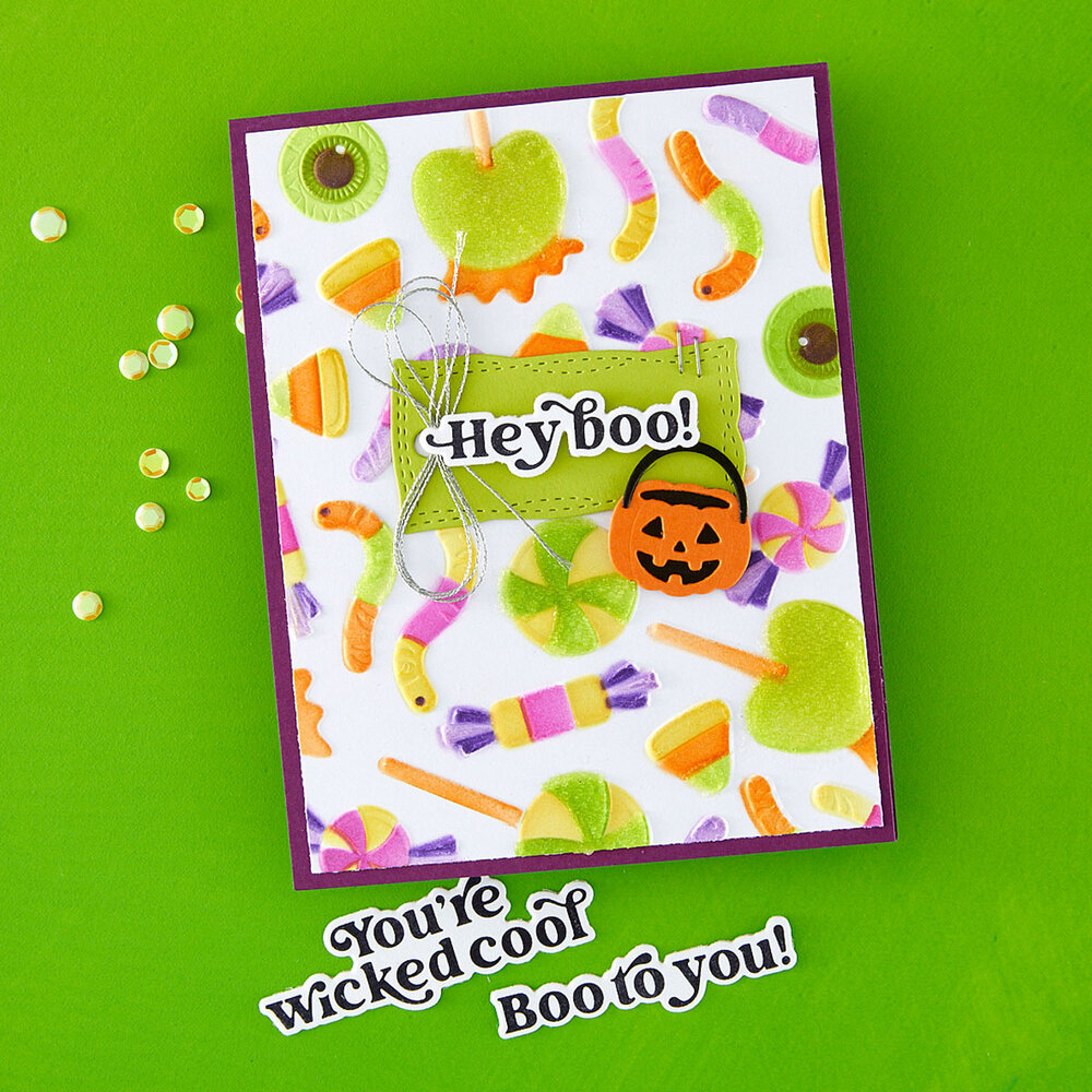 Spellbinders Halloween Hugs 3D Embossing Folder Trick or Treat by Simon Hurley (E3D-188) Spellbinders Halloween Hugs 3D Embossing Folder Trick or Treat by Simon Hurley (E3D-188)