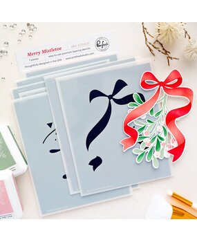 Pinkfresh Studio Season of Wonder Stencil Merry Mistletoe by Inna Moreva (333826)