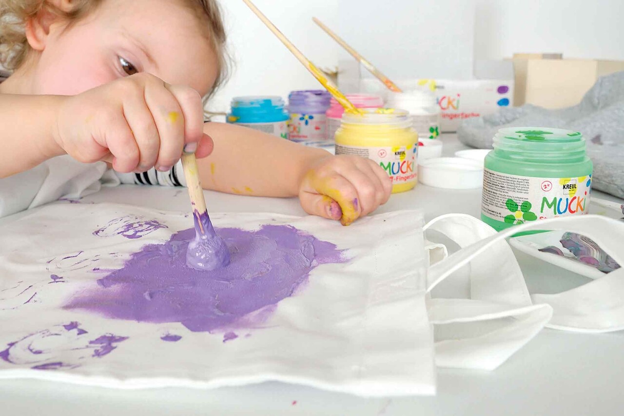 Kreul MUCKI Finger Paint for Fabrics 150 ml (6pcs) (28420) Kreul MUCKI Finger Paint for Fabrics 150 ml (6pcs) (28420)